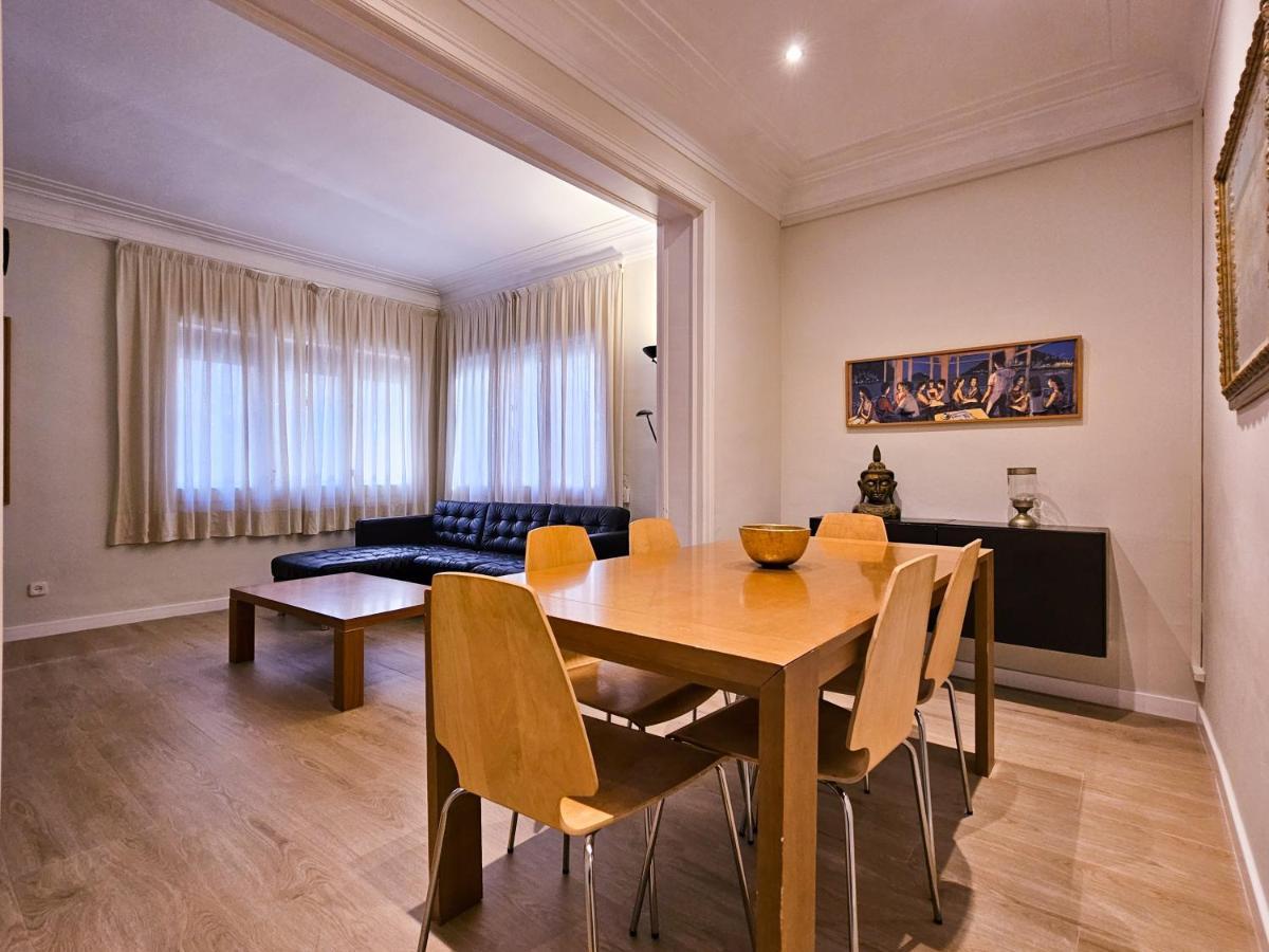 Classbedroom Park Gueell Apartment Barcelona Exteriör bild